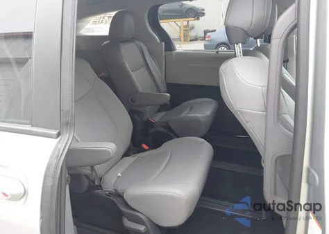 2022 Toyota Sienna Xle z USA, uszkodzony, nr VIN 5TDYSKFC8NS063233